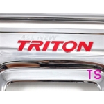 เบ้าท้าย เบ้ารองมือเปิดท้าย ชุปโครเมี่ยม โลโก้ Triton สีแดง ใส่ Triton ไททัน 2015  V.2